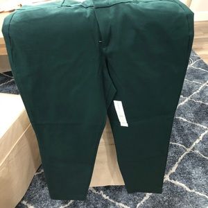 Green pixie crop pant